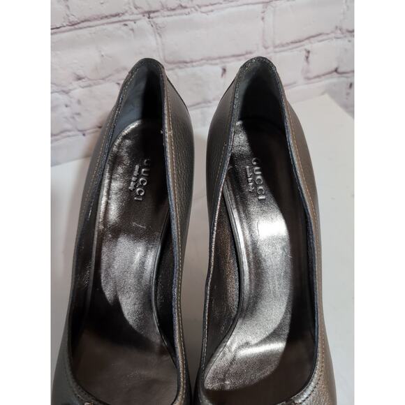 GUCCI CELLARIUS GRAY LEATHER BIT LOGO BUCKLE PEEP TOE PUMPS 40.5 ITALY Dust Bag - Picture 9 of 15